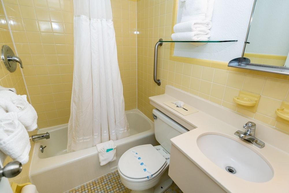 Gondolier Motel photo 37