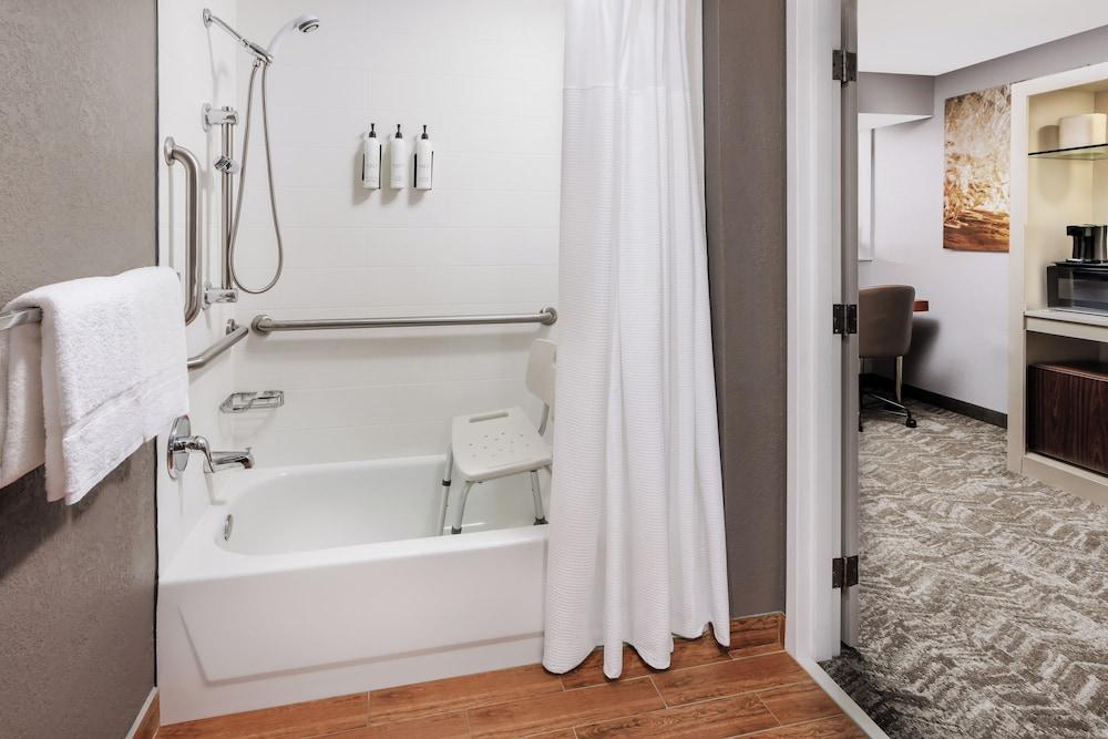 Springhill Suites by Marriott Warwick photo 18