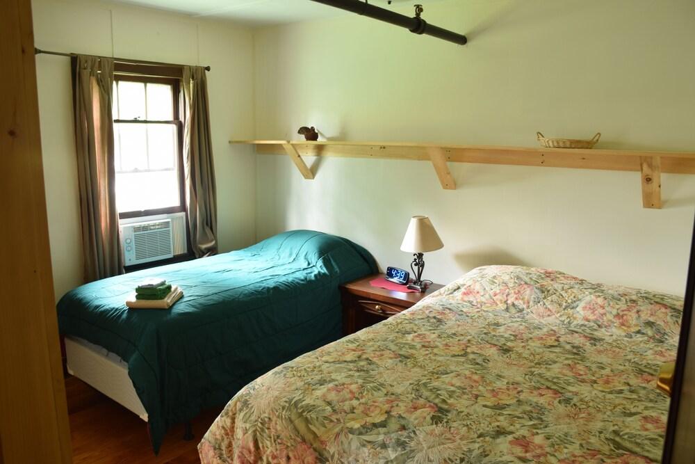 The Baseball Hotel photo 11