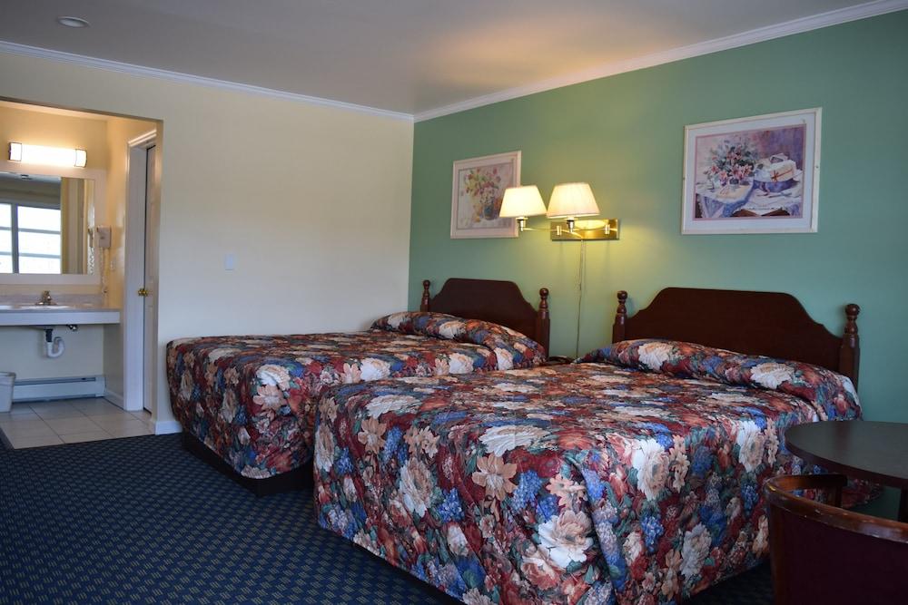 Top Hill Motel photo 3