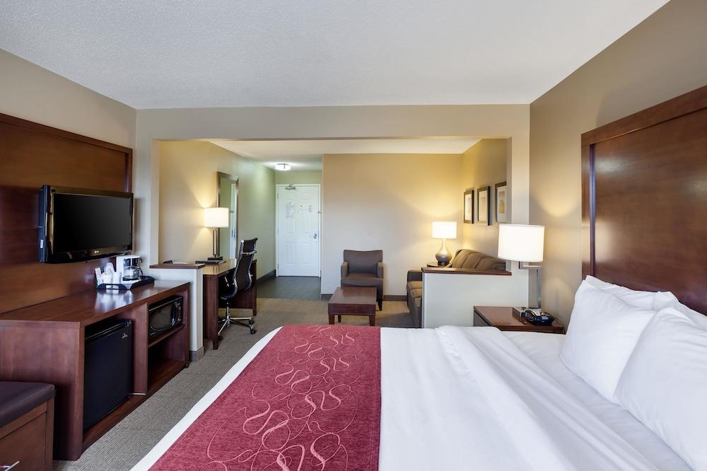 Comfort Suites Lincoln North photo 10