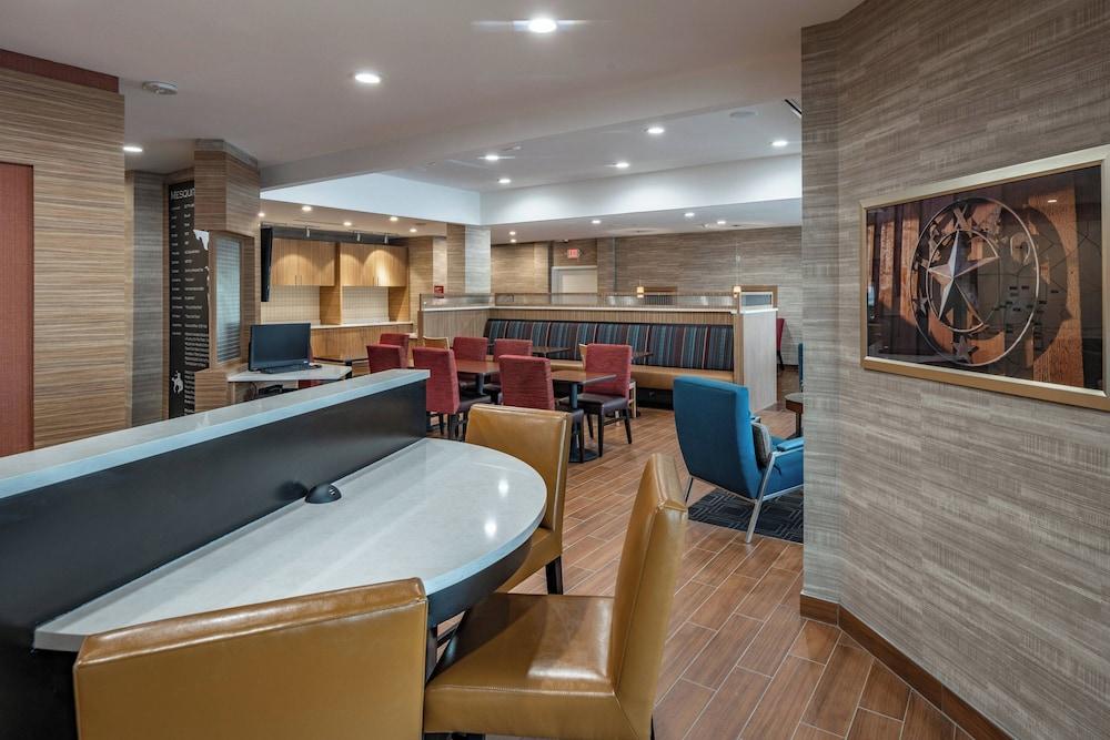 TownePlace Suites by Marriott Dallas Mesquite photo 19