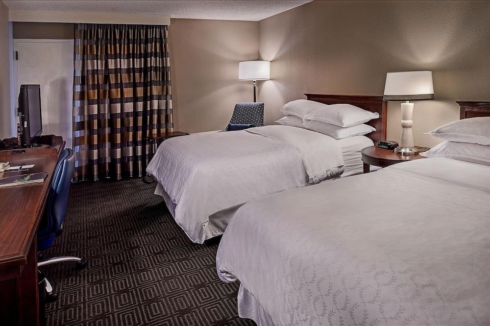Sheraton Westport Chalet Hotel St. Louis photo 6
