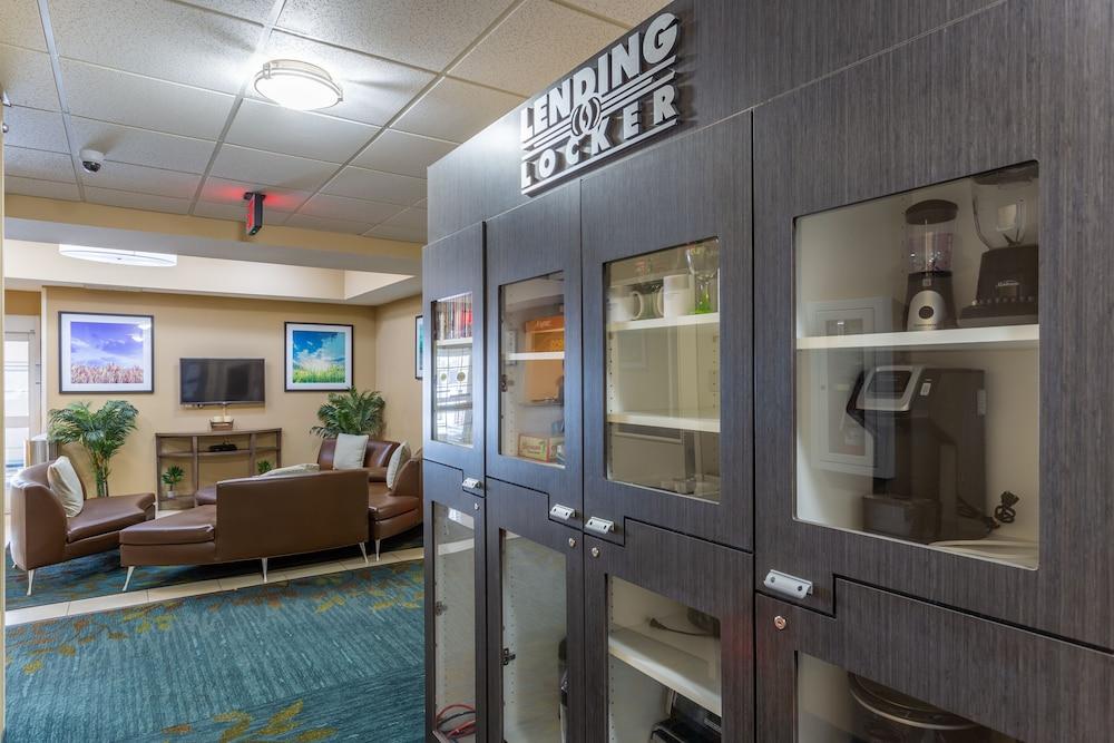 Candlewood Suites Airport by IHG photo 24