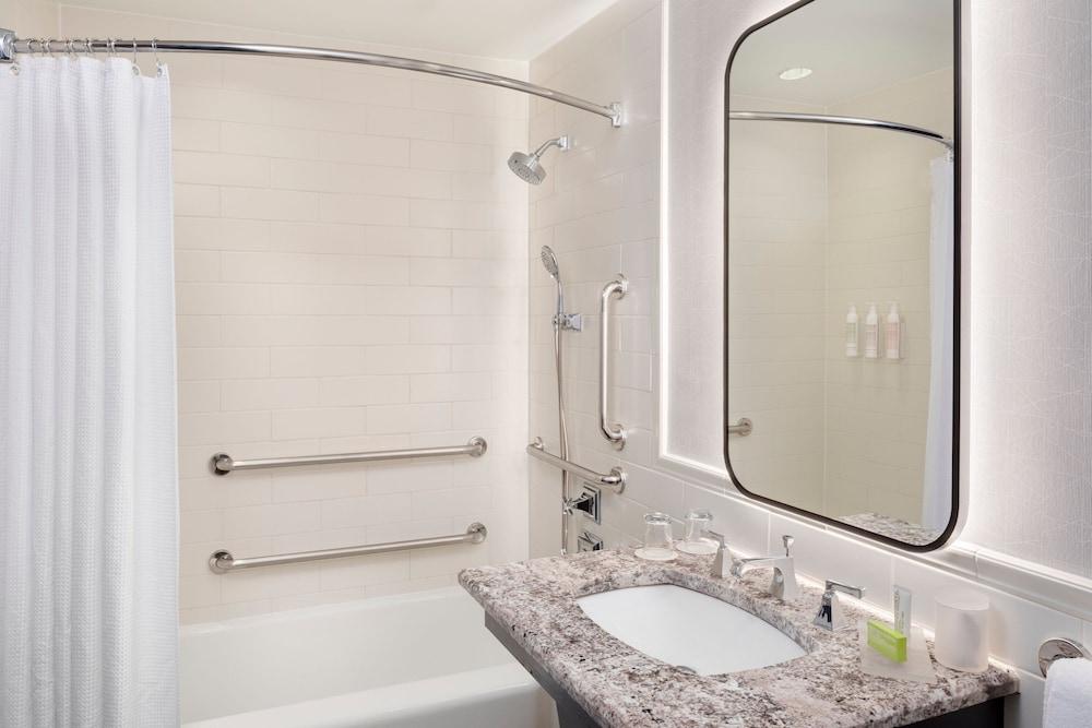 Le Meridien Washington, D.C., The Madison photo 71