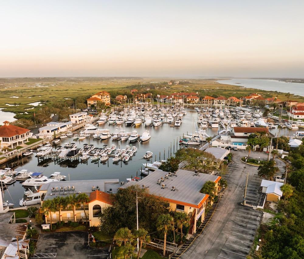 Inn at Camachee Harbor by Coolvacay photo 1