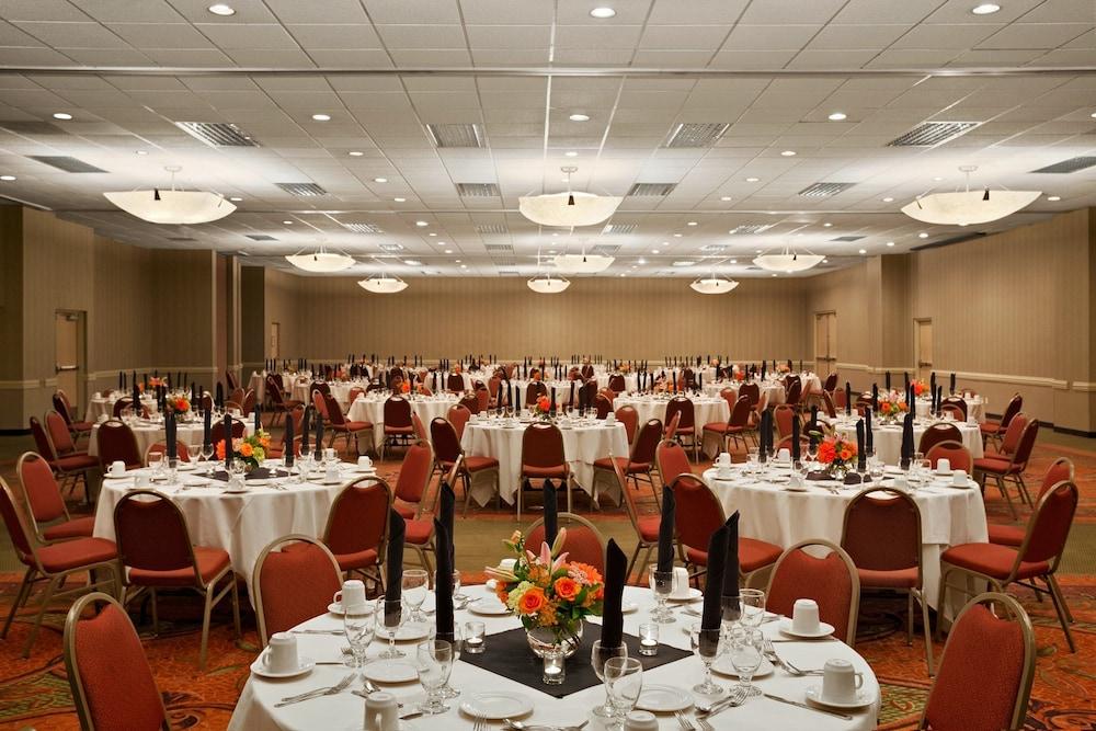 Holiday Inn Airport - Portland by IHG photo 23