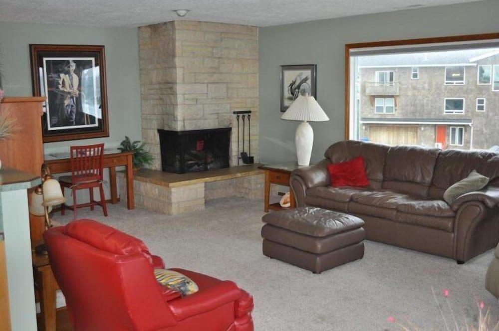 Cavalier Beachfront Condominiums photo 17
