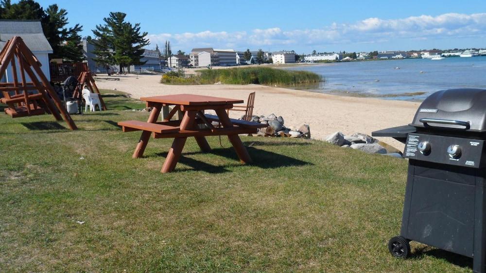 Sunrise Beach Motel photo 22