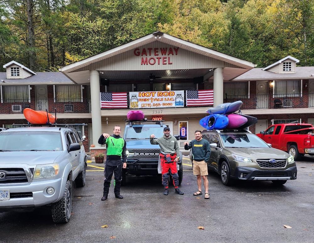 Gateway To The Breaks Motel photo 47