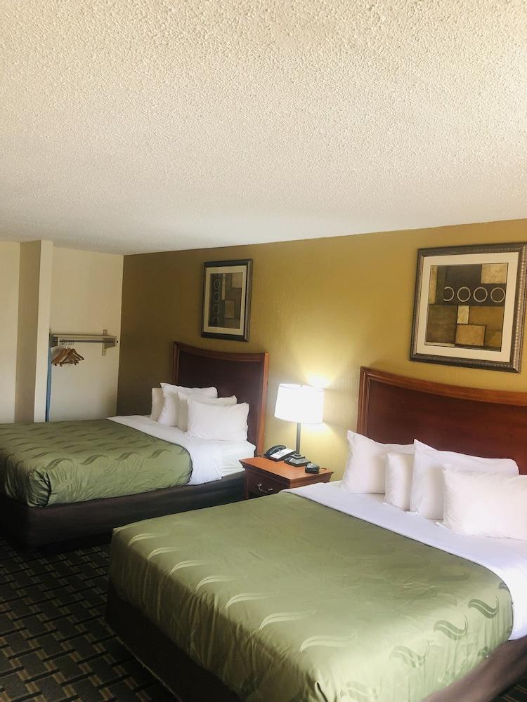 Quail Inn & Suites photo 5