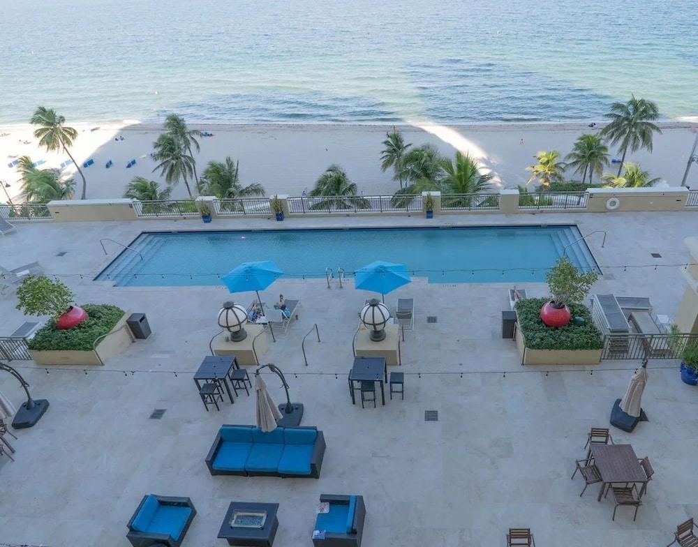 Private Residences at the Atlantic Resort and Spa photo 4