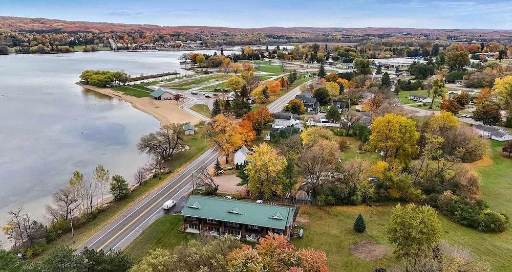 South Arm Retreats photo 25