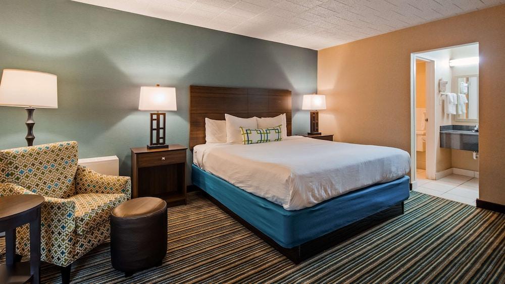 Best Western Woodhaven Inn photo 19
