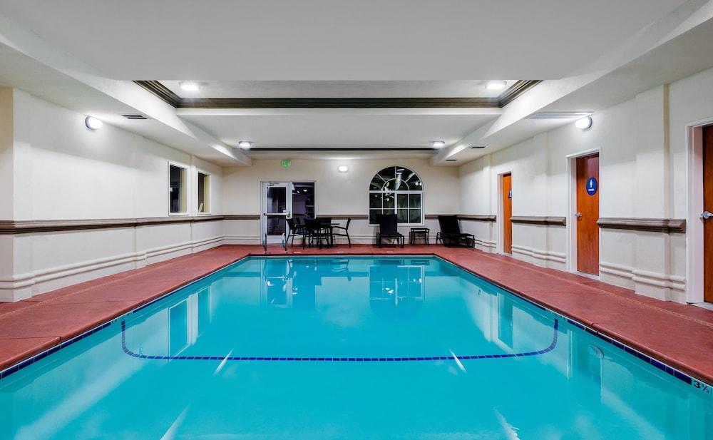 Holiday Inn Express Hotel & Suites Oroville Lake by IHG photo 22