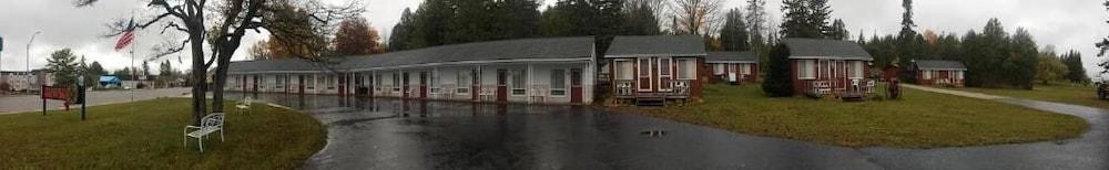 firehouse inn photo 5