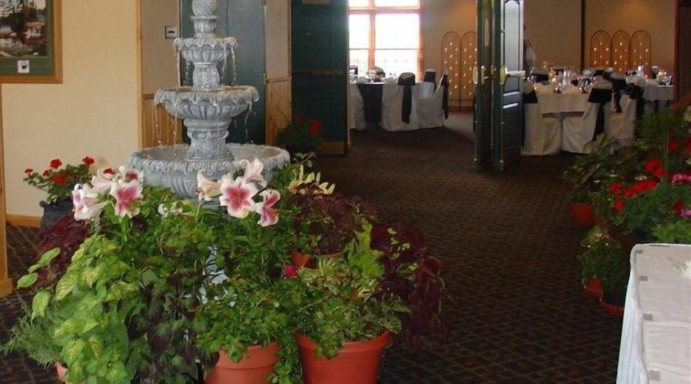 Grand Ely Lodge Resort & Conference Center photo 6