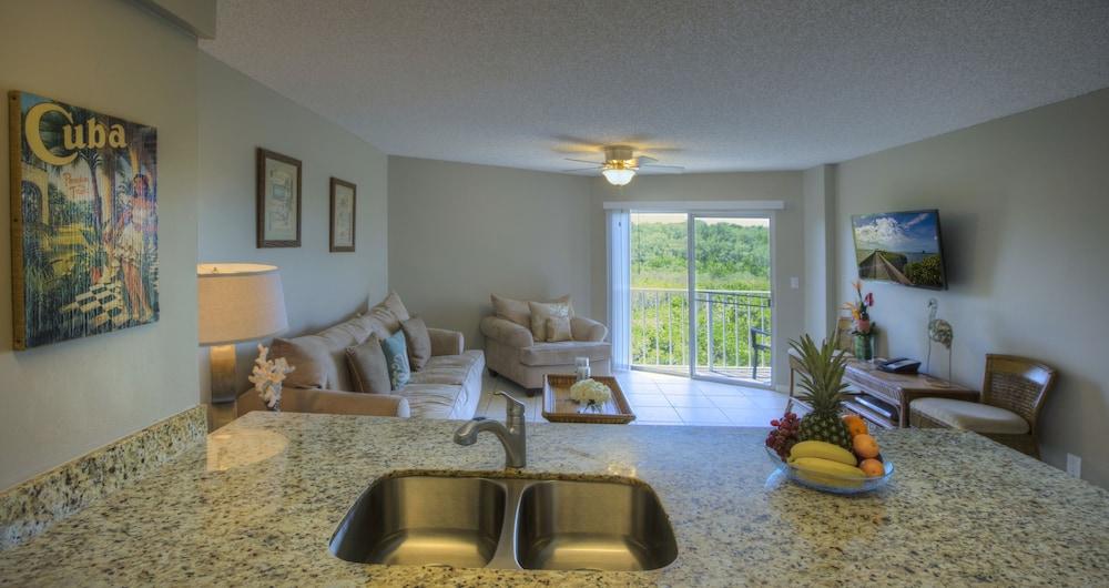 Ocean Pointe Suites at Key Largo photo 57