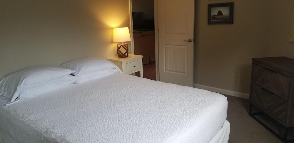 The Waves/The Argonauta Inn/The White Heron Lodge photo 9