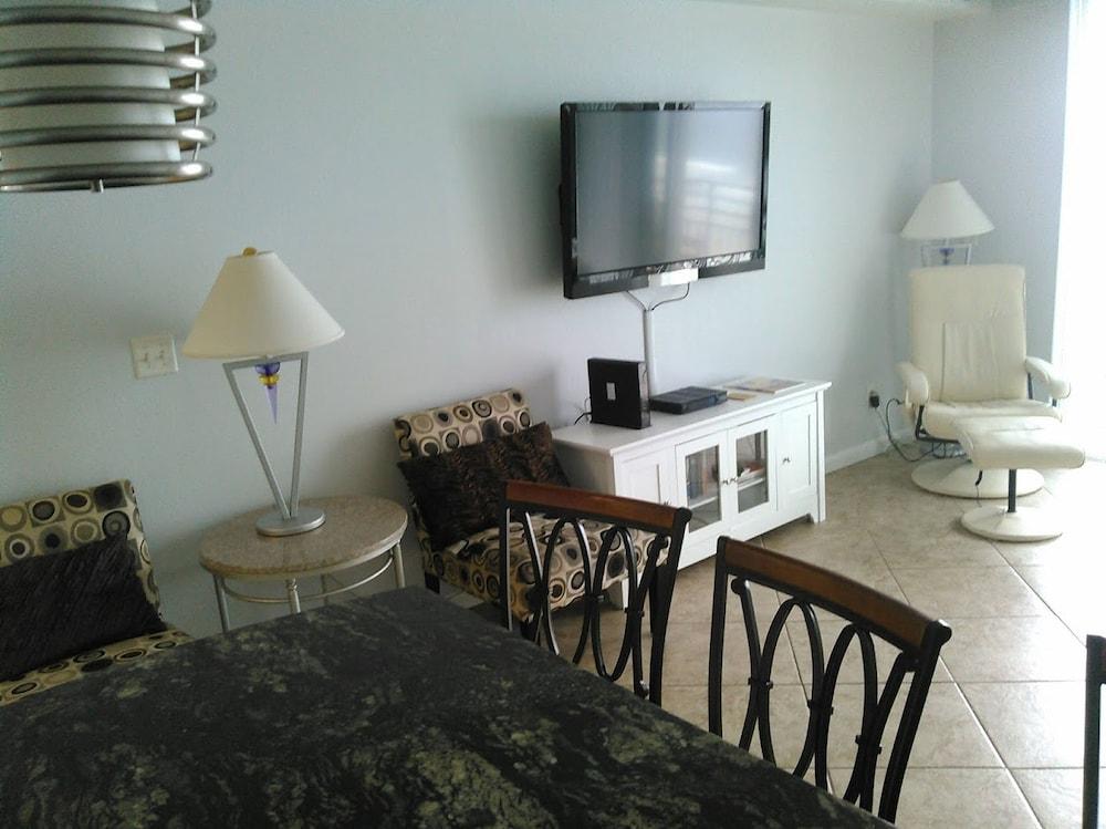 Ocean Walk Resort photo 60