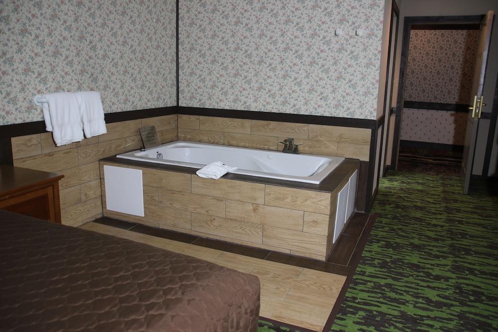 Spring House Inn photo 42