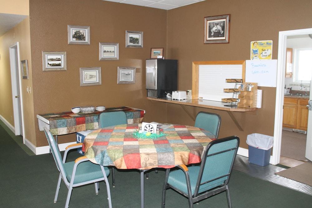 Country Inn photo 18
