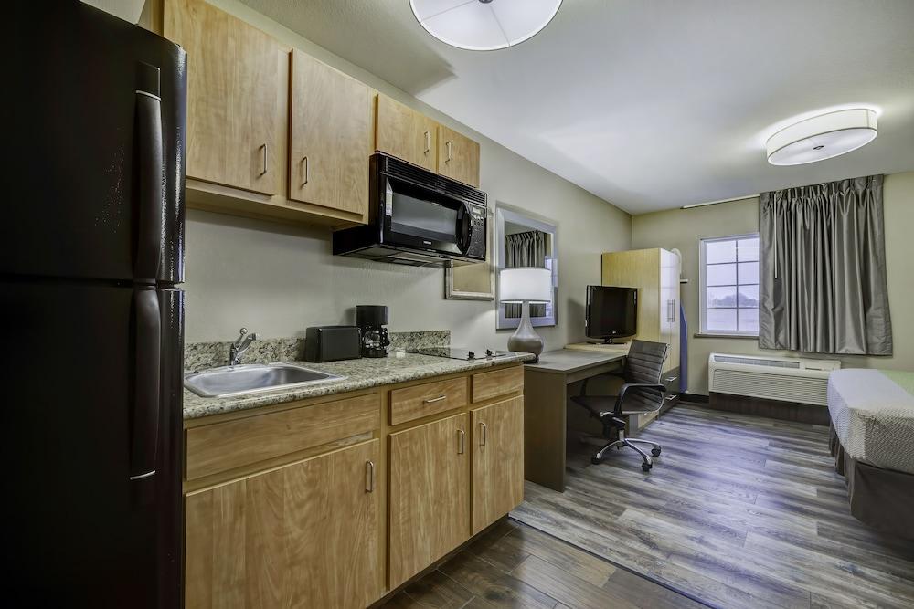 Studio 6 Lenexa, KS - Overland Park photo 3
