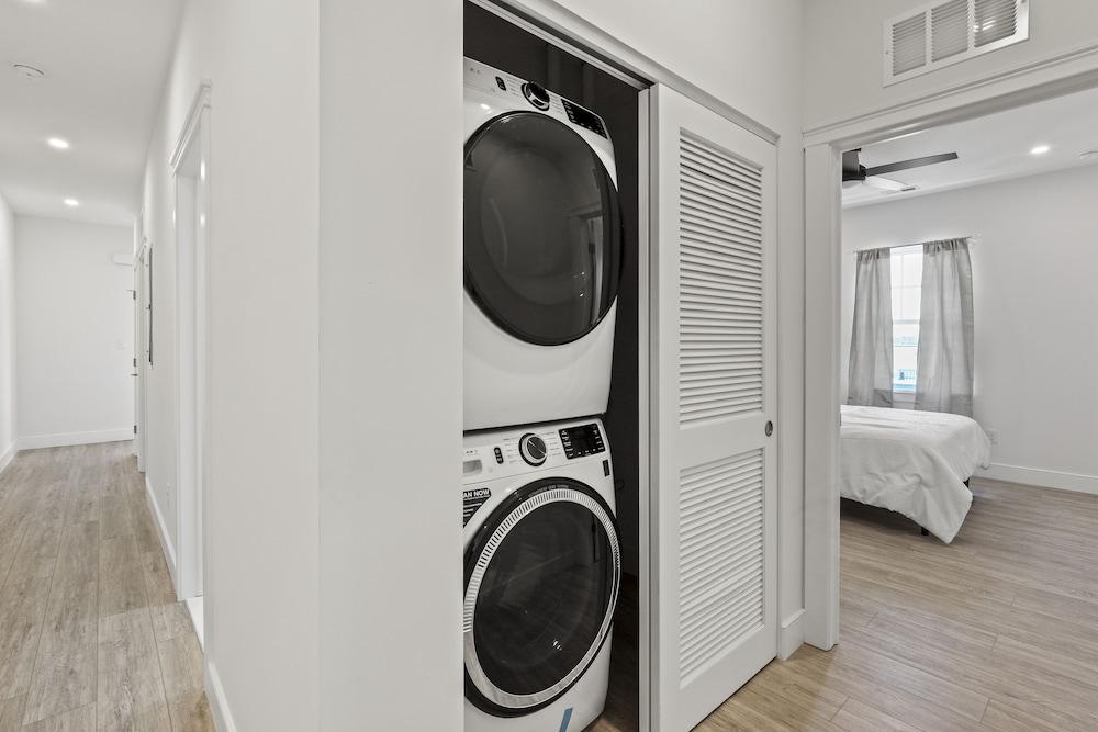 Seaport Oasis photo 16