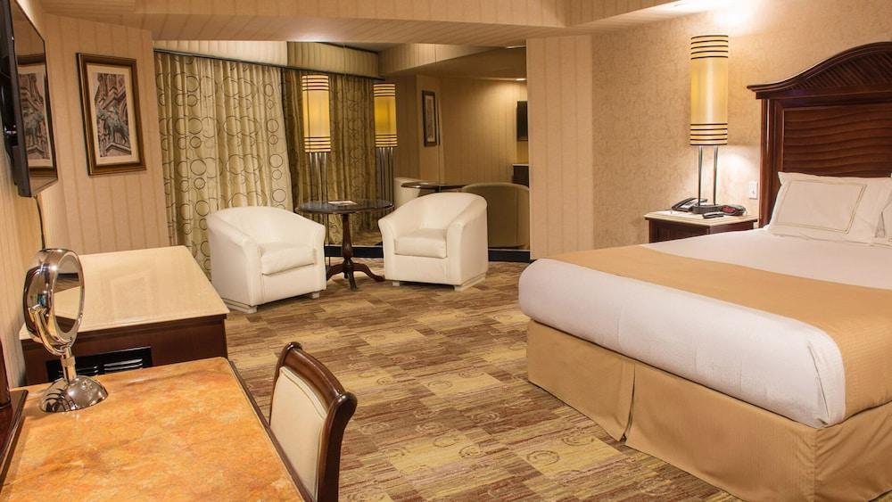 Montego Bay Resort Casino by Peppermill Resorts photo 4