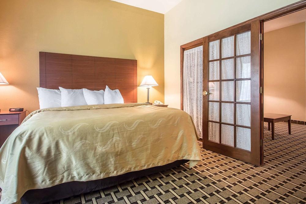 Quality Inn & Suites East Troy I-43 photo 26