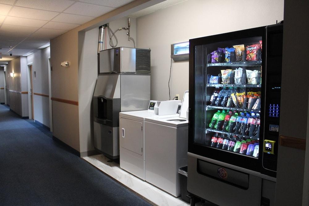 Reston Inn & Suites photo 54