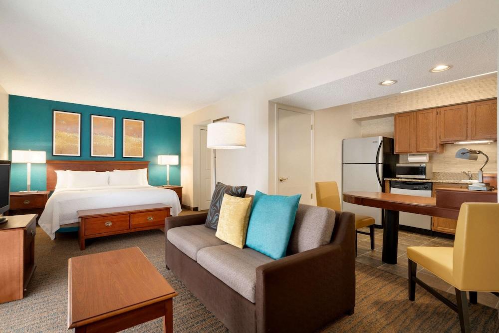 Hawthorn Suites by Wyndham Tinton Falls photo 16
