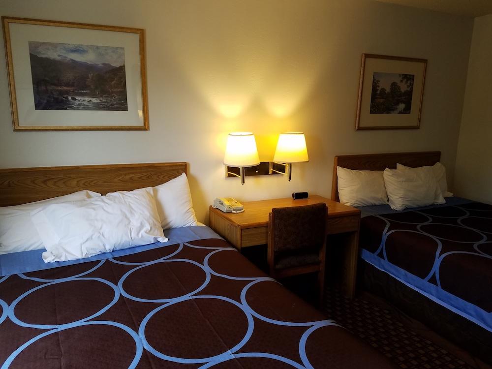 Auburn Inn photo 12