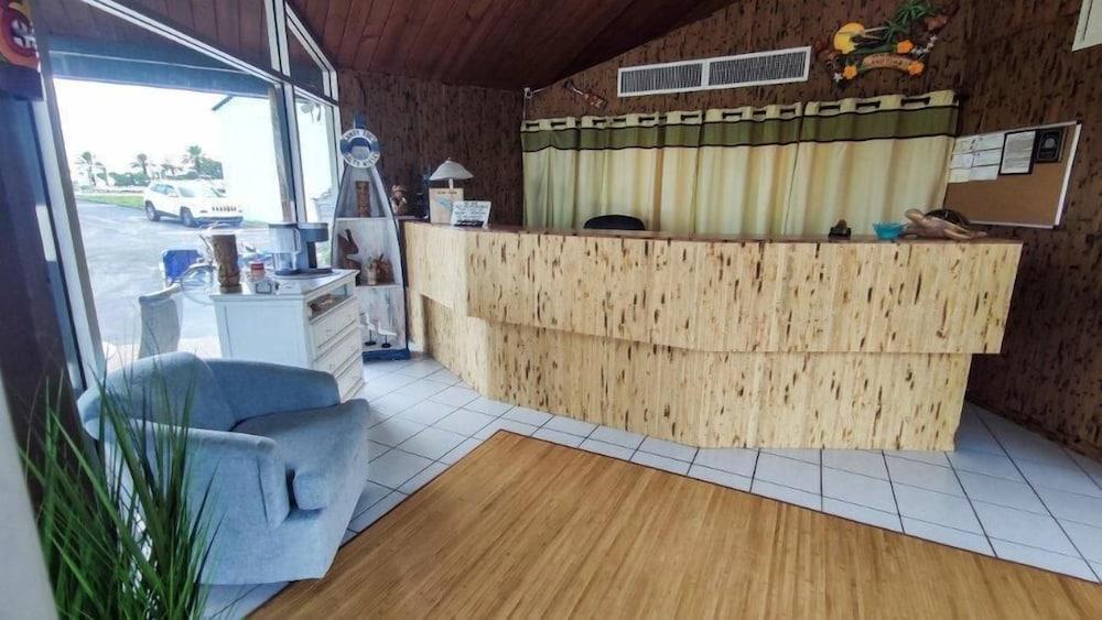Kon Tiki Inn photo 31