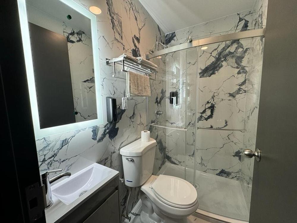 Moon Hotel Brooklyn photo 10
