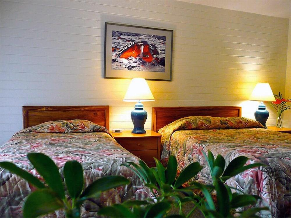 Dolphin Bay Hotel photo 25