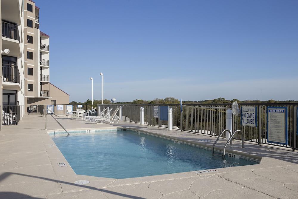 Grande Shores Ocean Resort photo 49