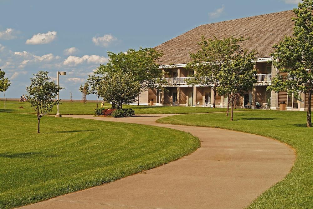 Maumee Bay Lodge and Conference Center photo 36