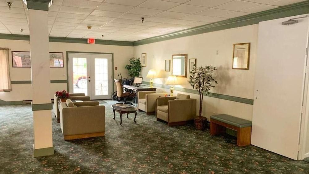 Surrey Inn Ashland photo 3