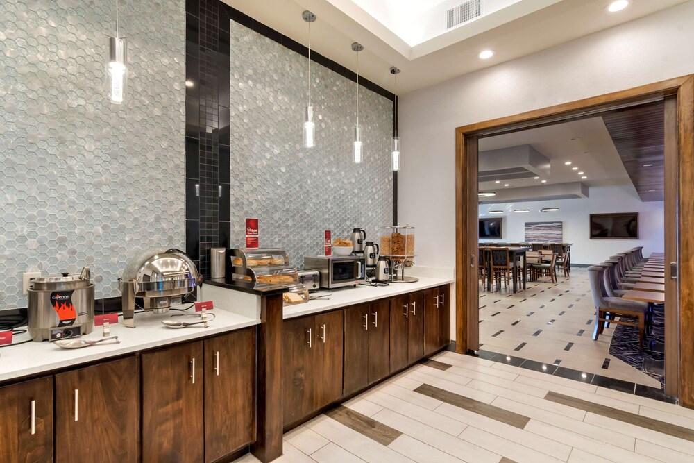Best Western Premier Liberty Inn & Suites photo 37