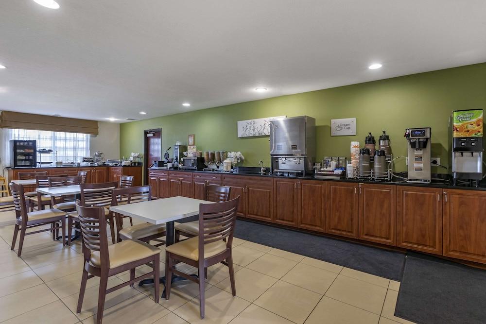 Sleep Inn & Suites Pleasant Hill - Des Moines photo 77