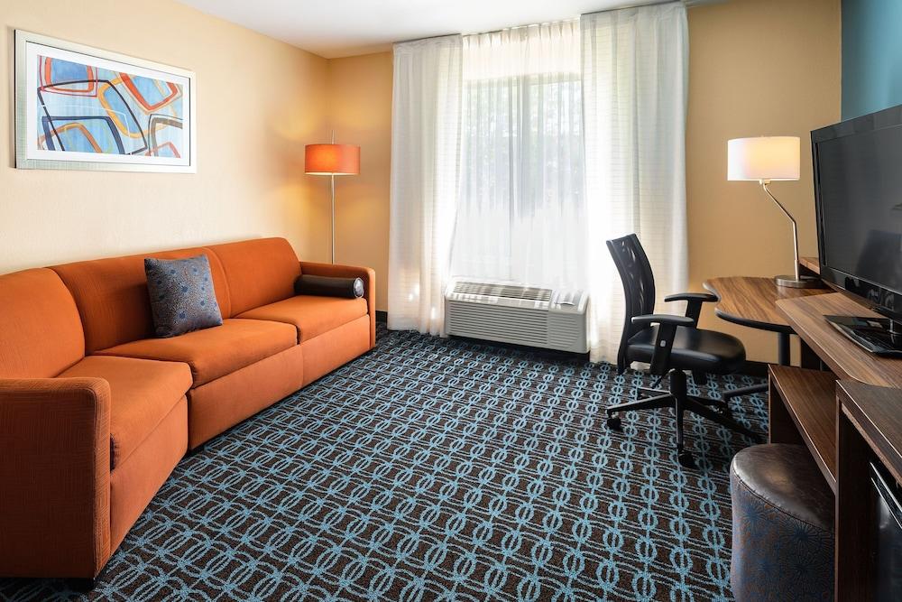 Fairfield Inn by Marriott Raleigh Airport/RTP photo 11