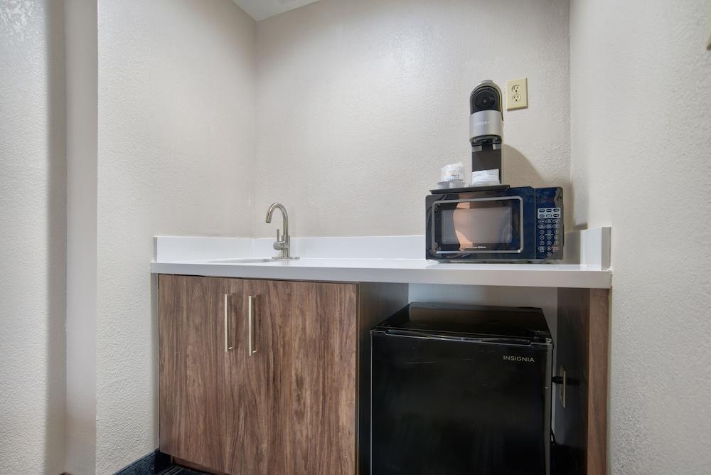 Holiday Inn Express Mobile I-65 by IHG photo 17