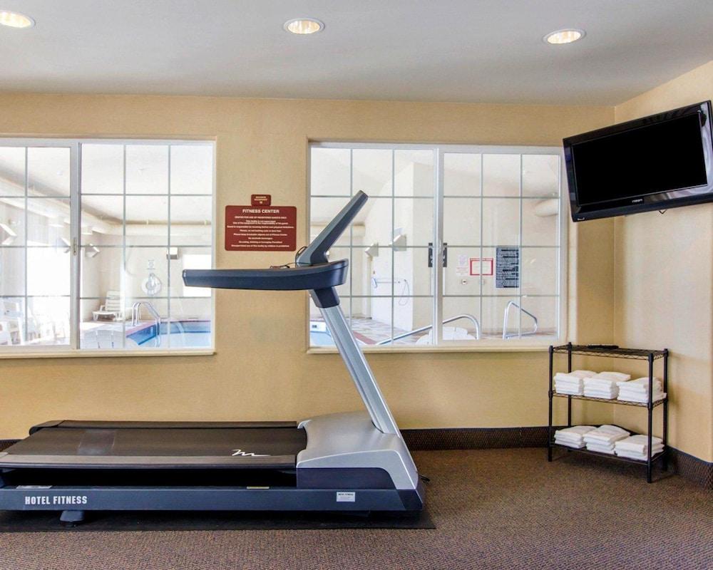 Sleep Inn & Suites Evansville - Casper photo 31