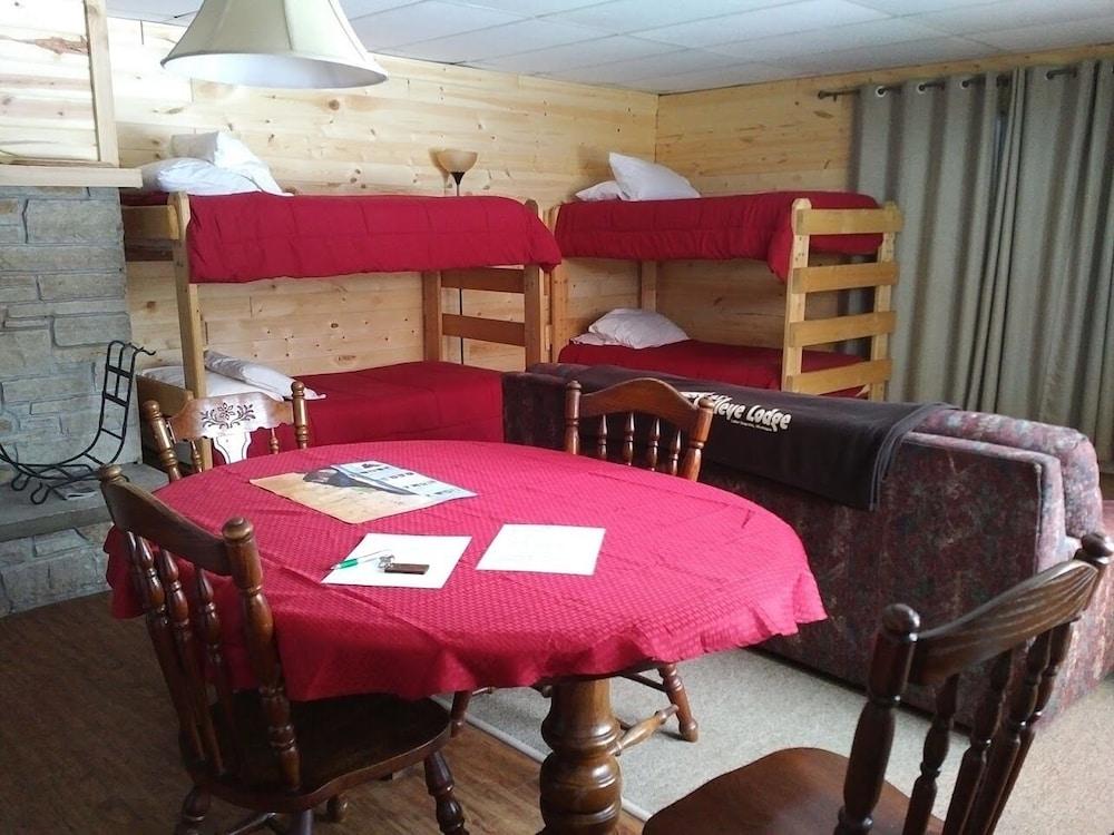 AJ's Lodge and Oven photo 52