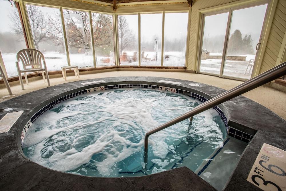 Open Hearth Lodge photo 32