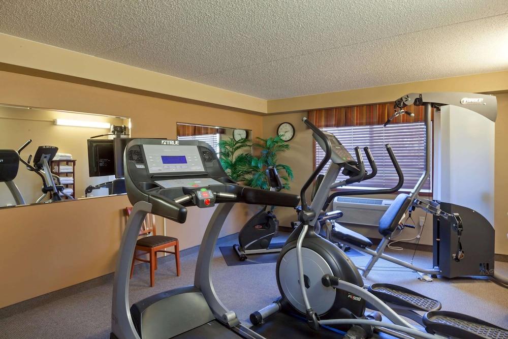 AmericInn by Wyndham Valley City - Conference Center photo 33