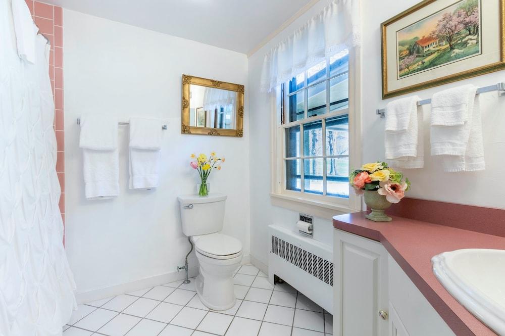 Wilburton Inn photo 45