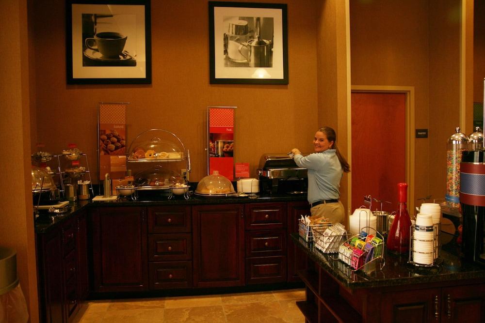 Hampton Inn Vidalia photo 31