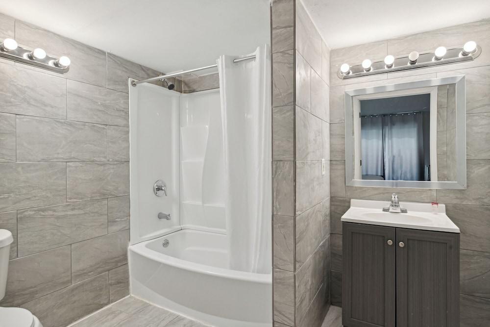 Miami Suites Hotel photo 42